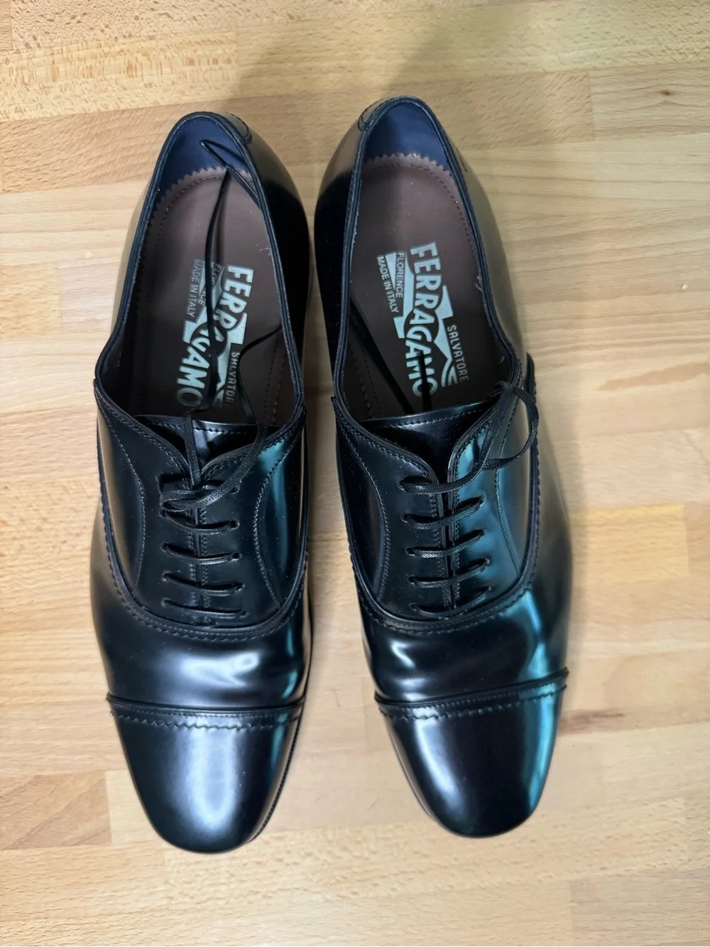 Salvatore Ferragamo polished black